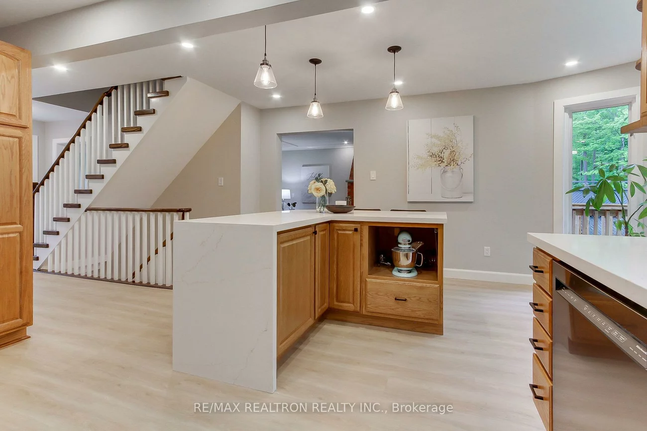 46, French, Holland Landing, East Gwillimbury