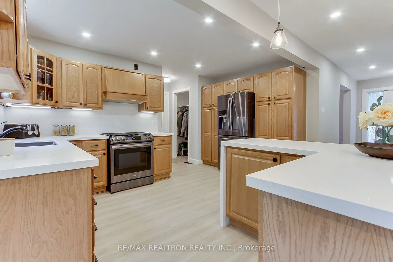 46, French, Holland Landing, East Gwillimbury