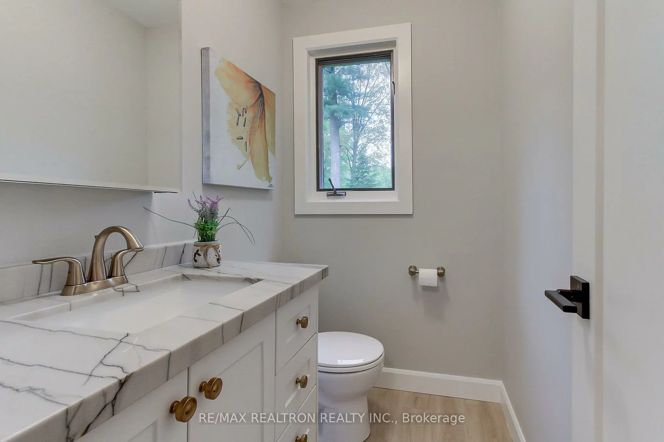 46, French, Holland Landing, East Gwillimbury