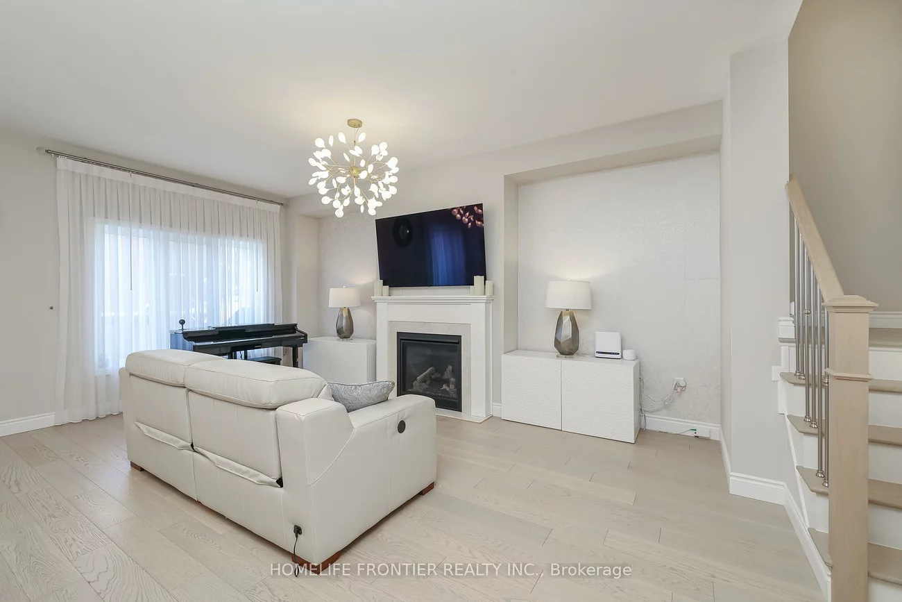 14, Charmuse, Holland Landing, East Gwillimbury