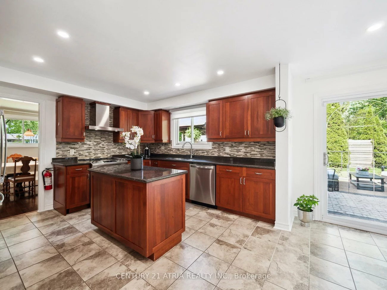 7, May, Sharon, East Gwillimbury