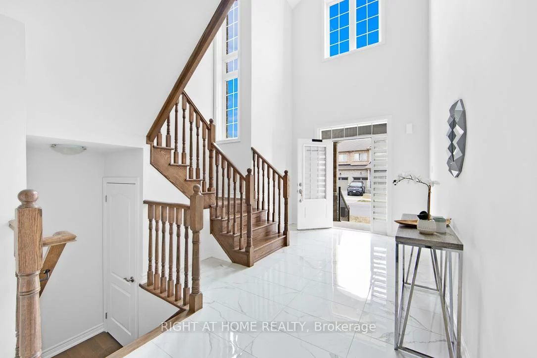 46, Frederick Taylor, Mt Albert, East Gwillimbury