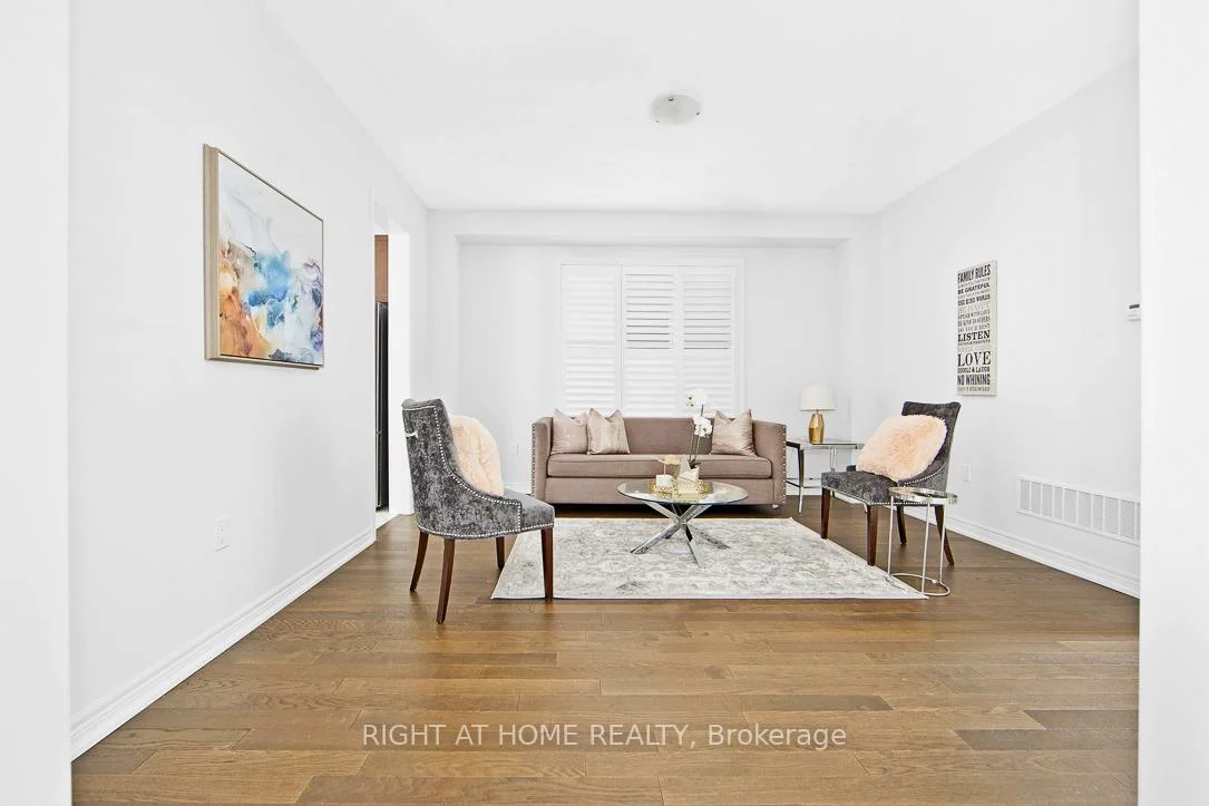 46, Frederick Taylor, Mt Albert, East Gwillimbury