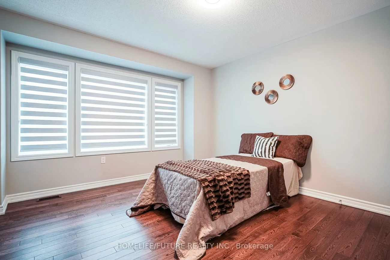 53, Mondial, Queensville, East Gwillimbury