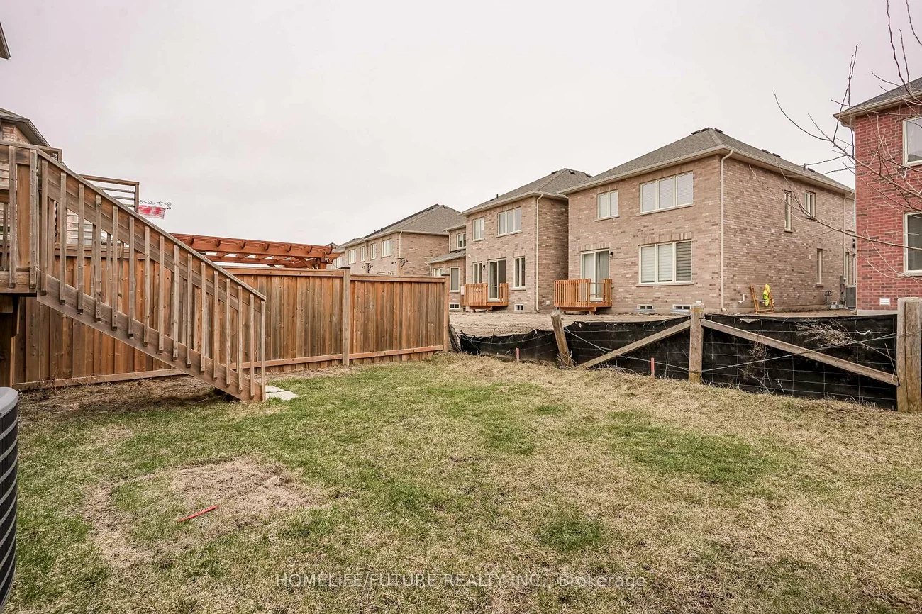 53, Mondial, Queensville, East Gwillimbury