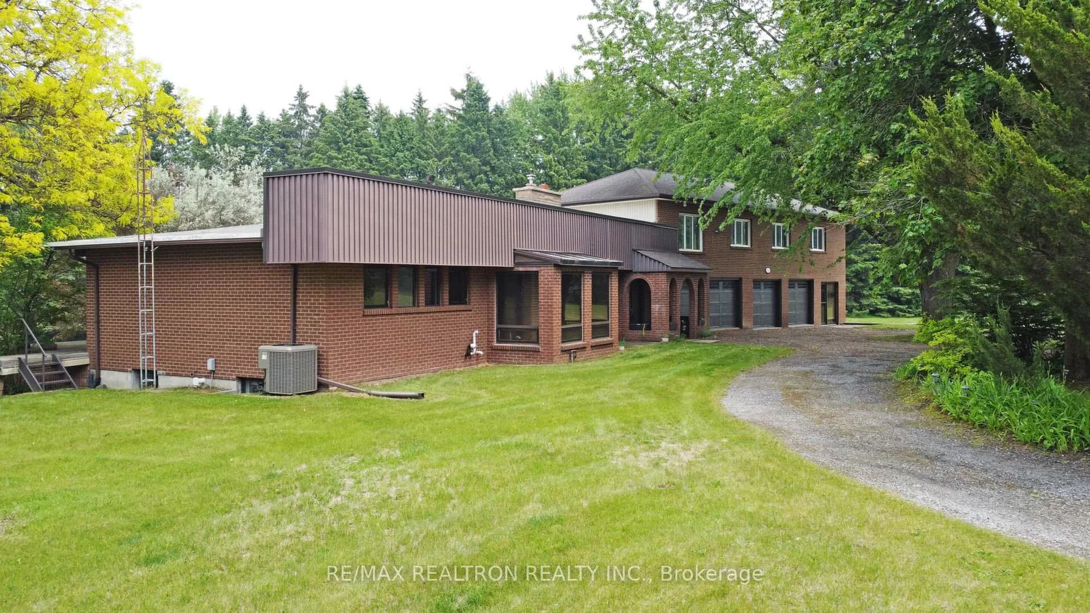 4166, Mount Albert, Sharon, East Gwillimbury