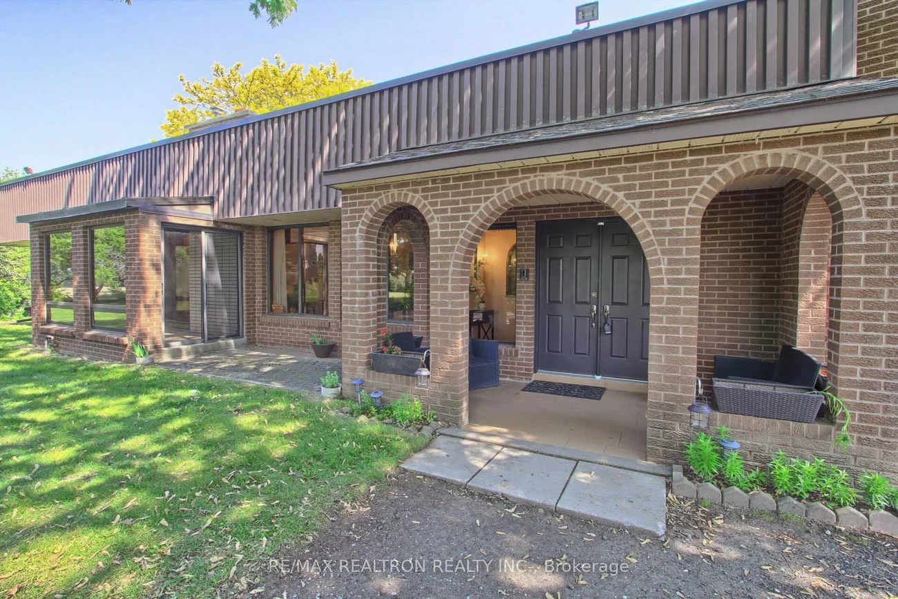 4166, Mount Albert, Sharon, East Gwillimbury