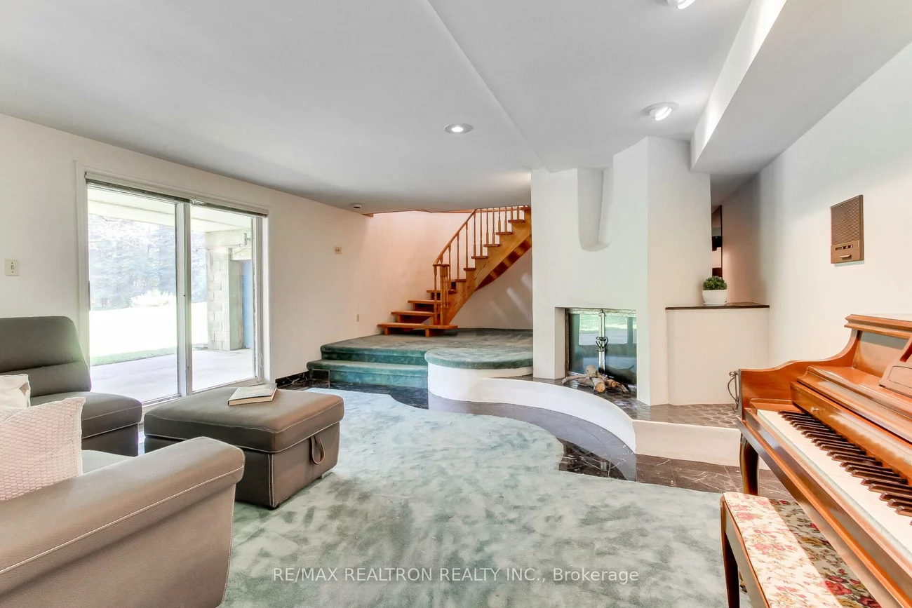 4166, Mount Albert, Sharon, East Gwillimbury