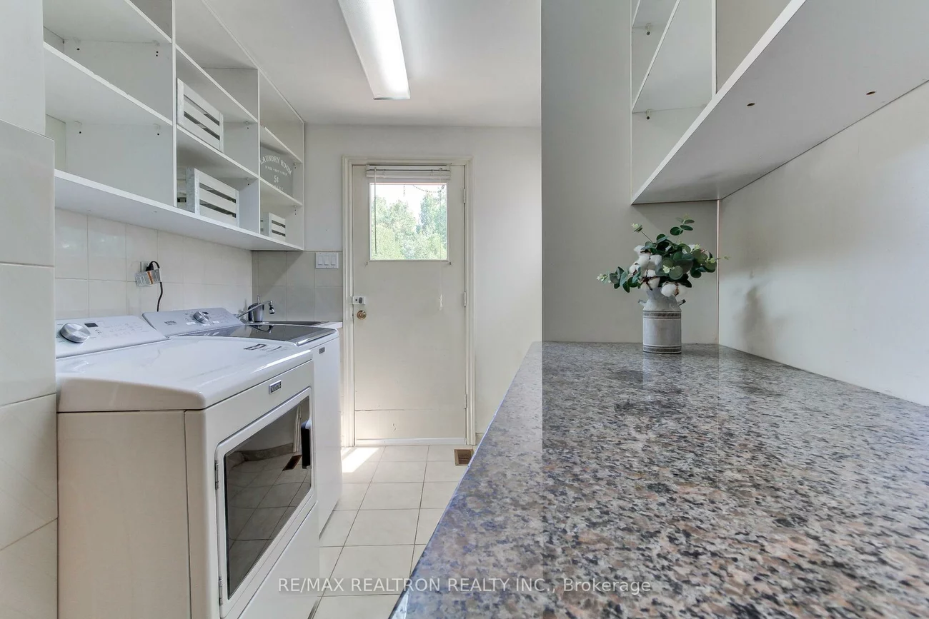 4166, Mount Albert, Sharon, East Gwillimbury