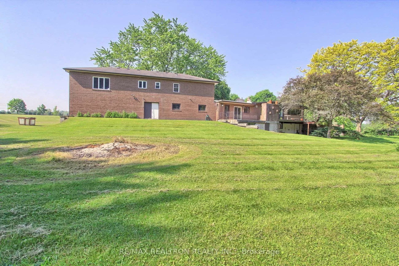4166, Mount Albert, Sharon, East Gwillimbury
