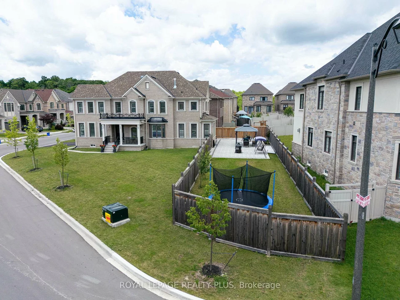 67, Tesla, Holland Landing, East Gwillimbury