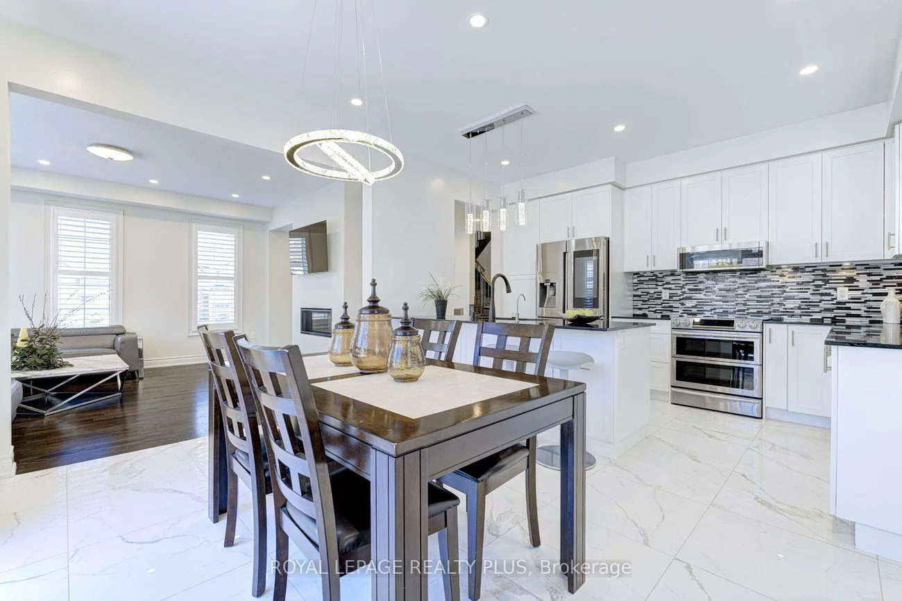 67, Tesla, Holland Landing, East Gwillimbury