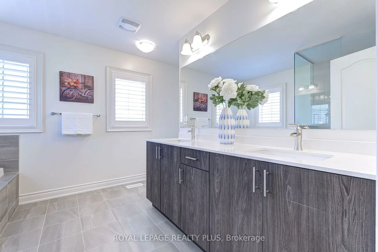 67, Tesla, Holland Landing, East Gwillimbury