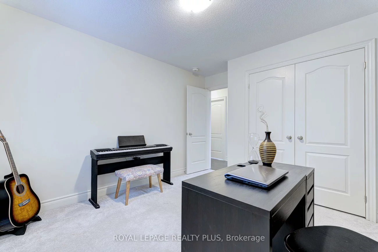 67, Tesla, Holland Landing, East Gwillimbury