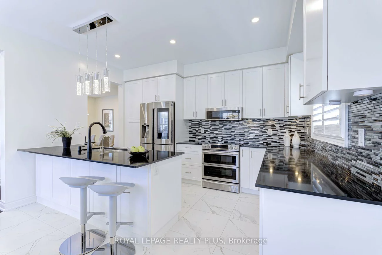 67, Tesla, Holland Landing, East Gwillimbury