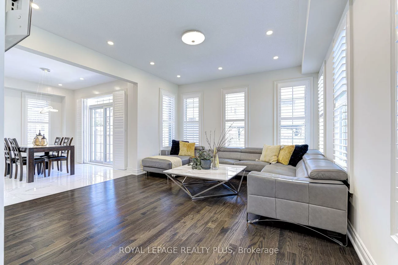 67, Tesla, Holland Landing, East Gwillimbury