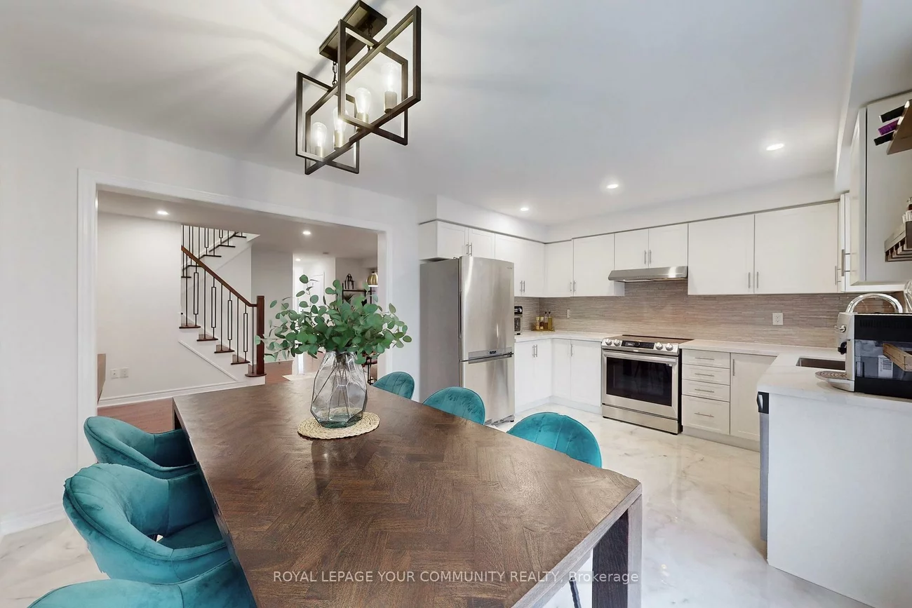 52, Four Seasons, Rural East Gwillimbury, East Gwillimbury
