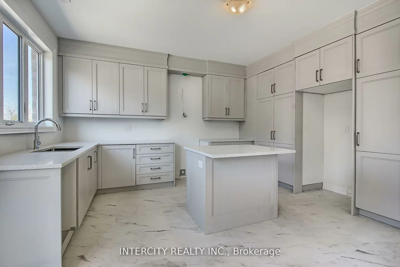 331, Seaview, Queensville, East Gwillimbury