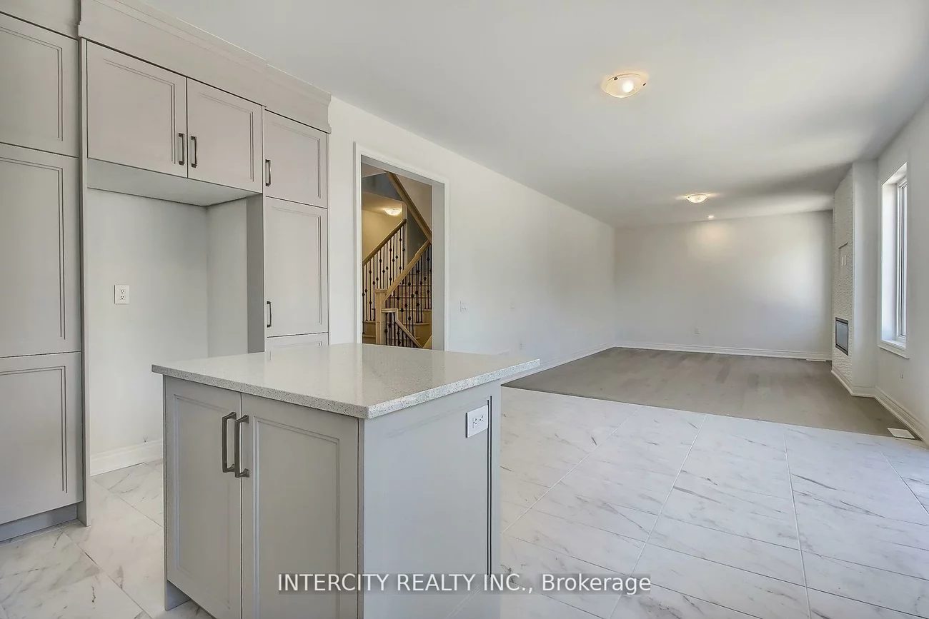 331, Seaview, Queensville, East Gwillimbury
