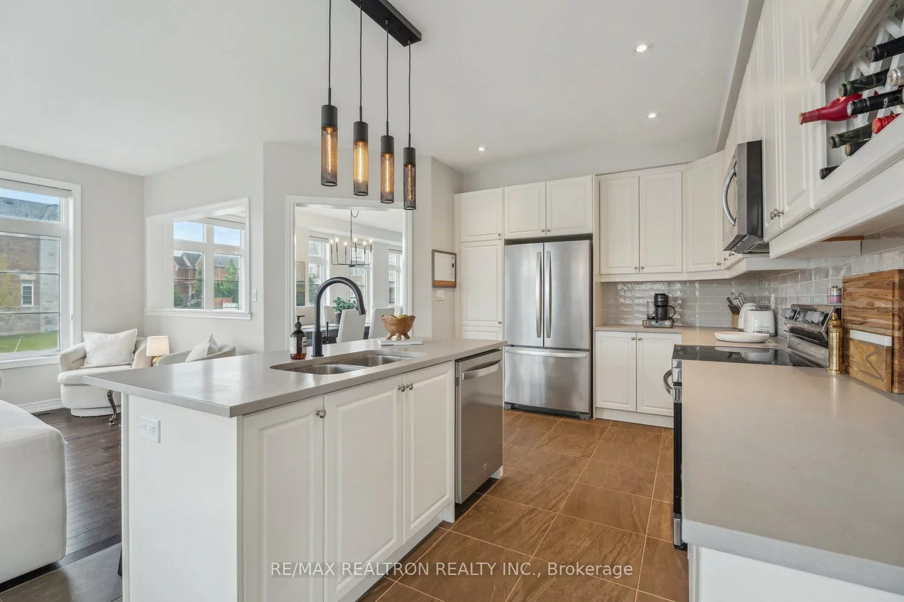 1, John Smith, Holland Landing, East Gwillimbury