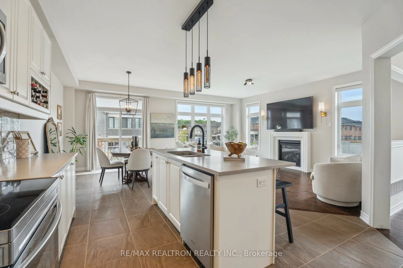 1, John Smith, Holland Landing, East Gwillimbury