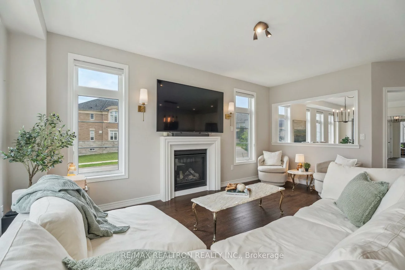 1, John Smith, Holland Landing, East Gwillimbury