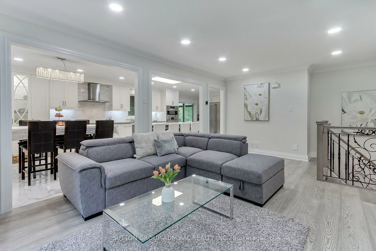 26, Tall Pines, Holland Landing, East Gwillimbury