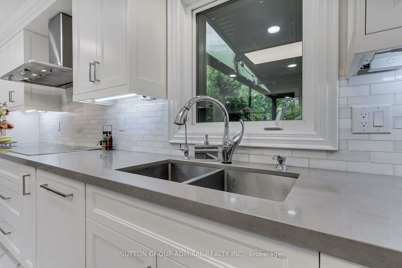 26, Tall Pines, Holland Landing, East Gwillimbury