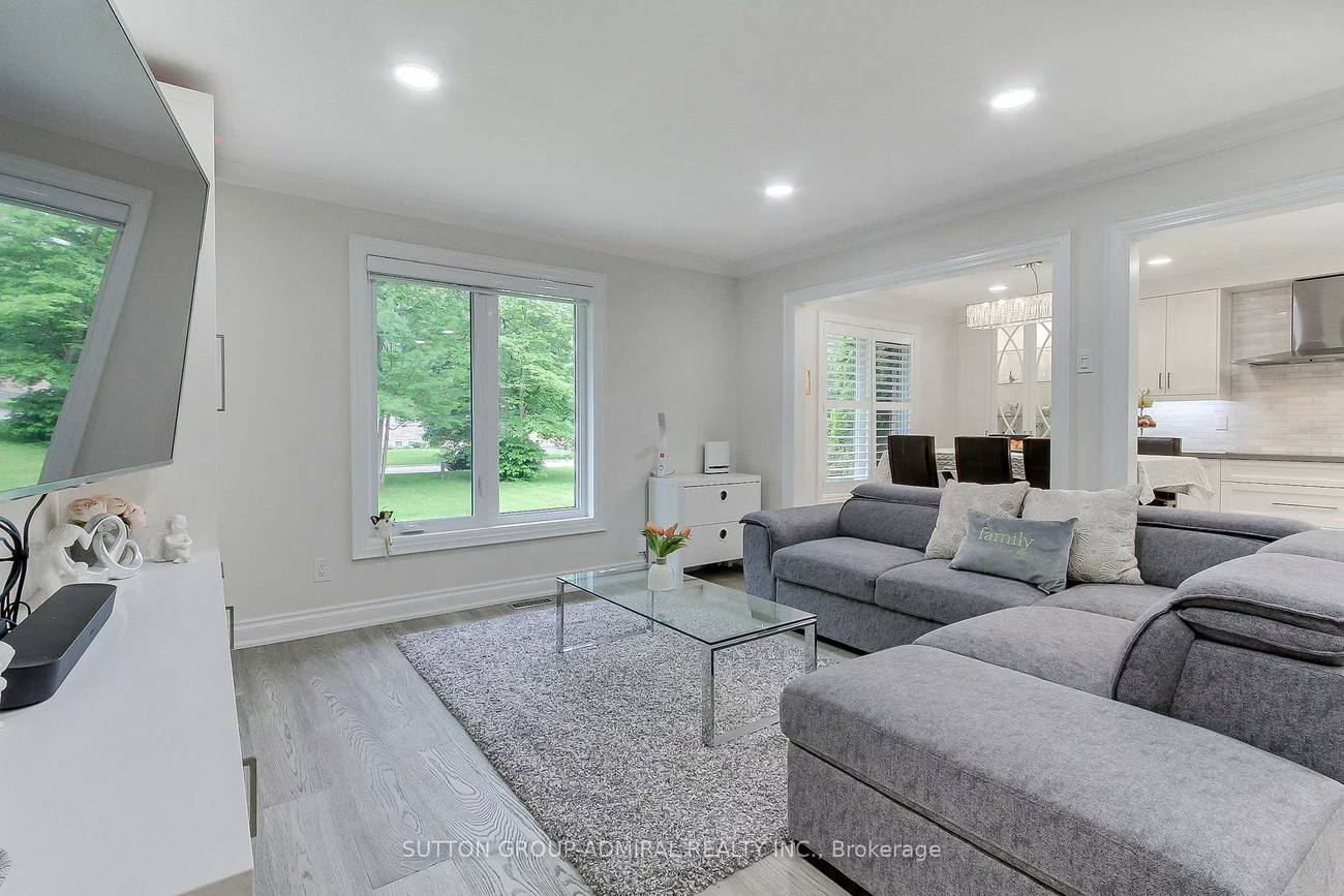 26, Tall Pines, Holland Landing, East Gwillimbury