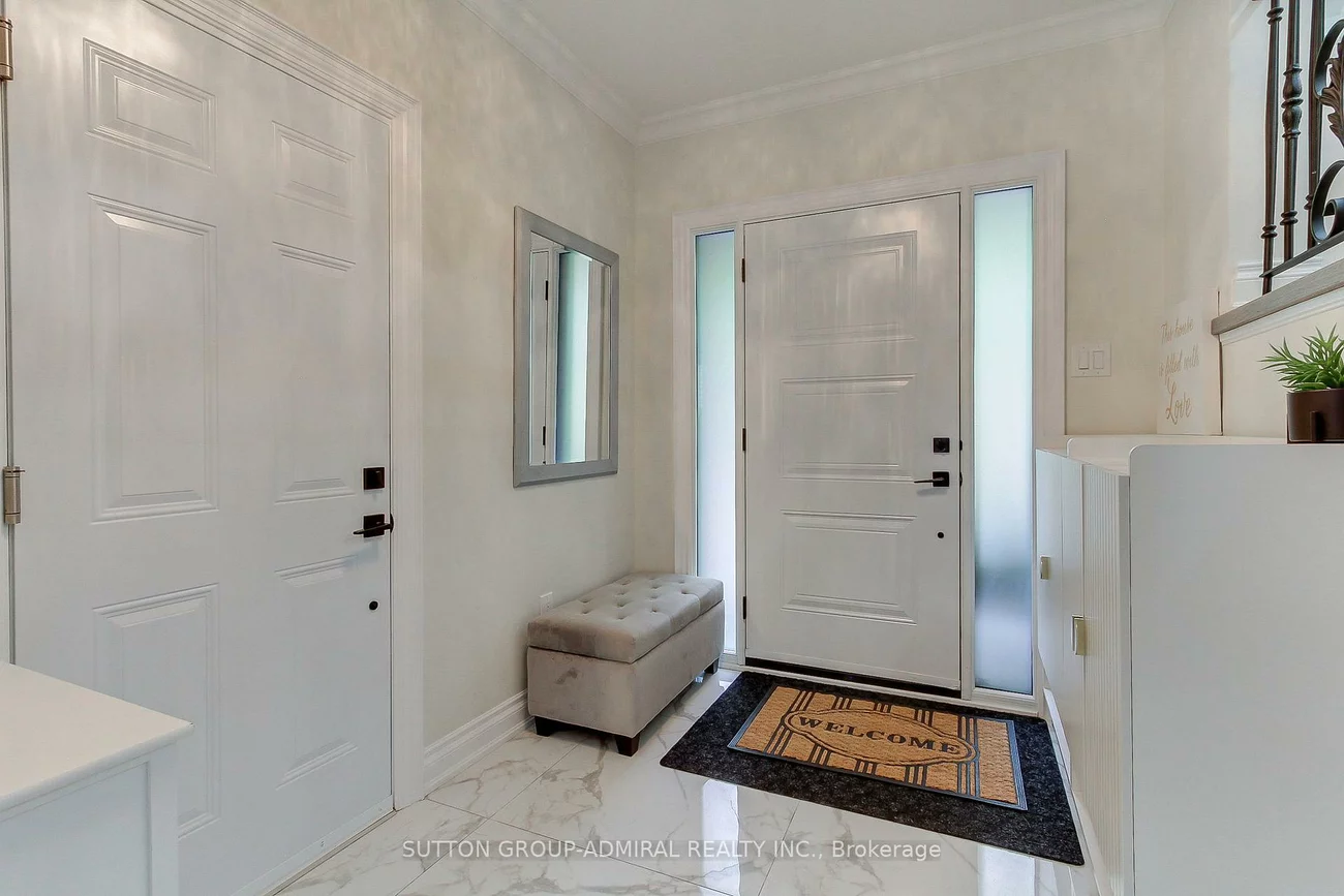 26, Tall Pines, Holland Landing, East Gwillimbury