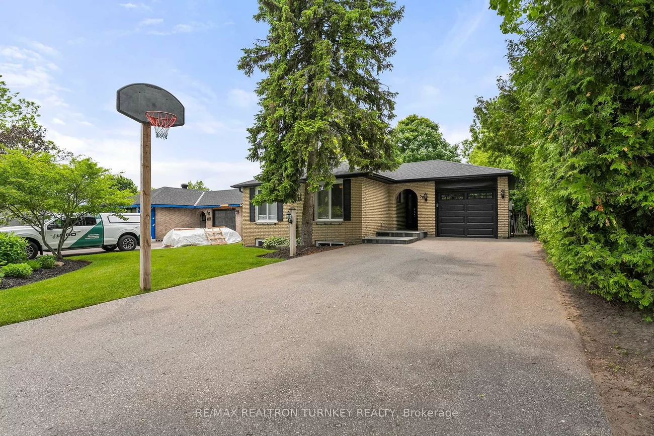 58, Olive, Holland Landing, East Gwillimbury