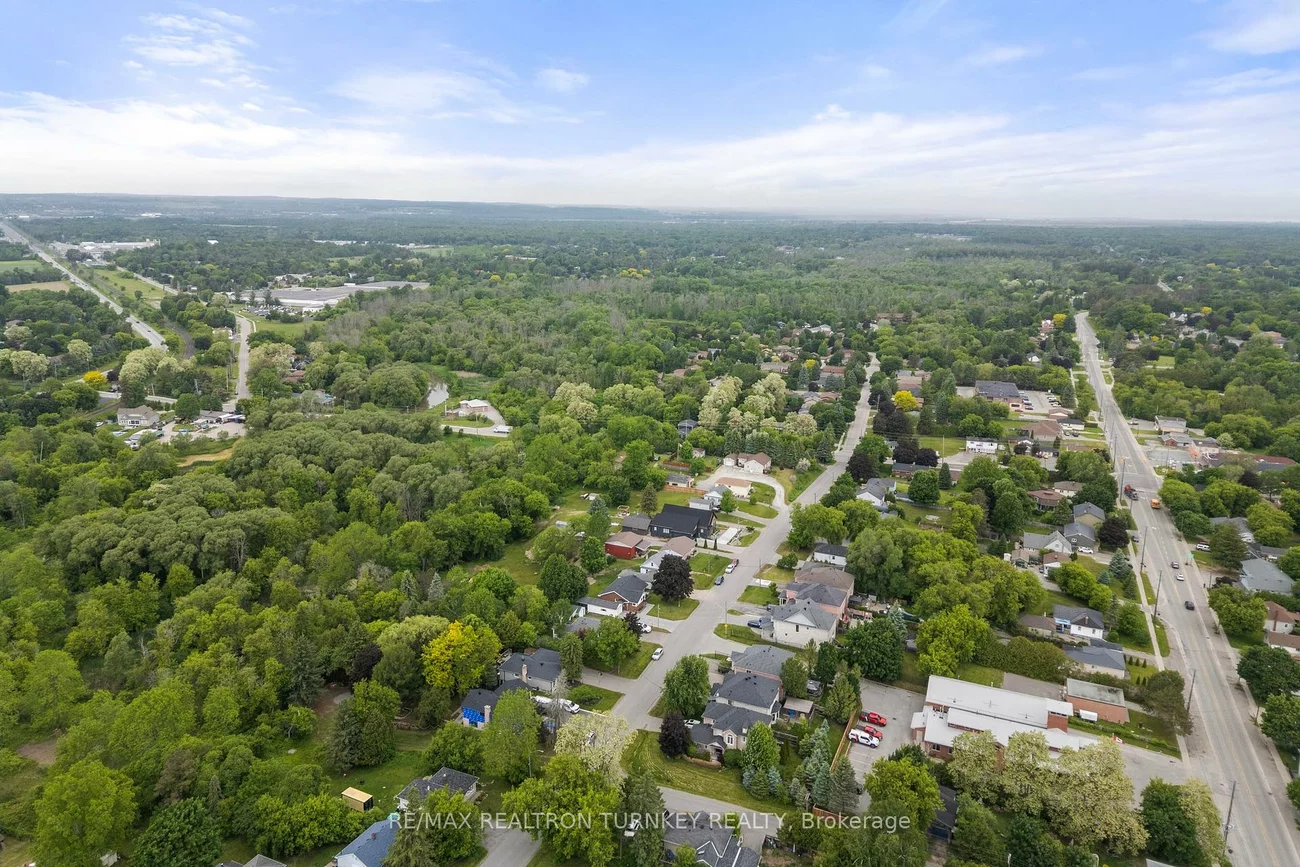 58, Olive, Holland Landing, East Gwillimbury
