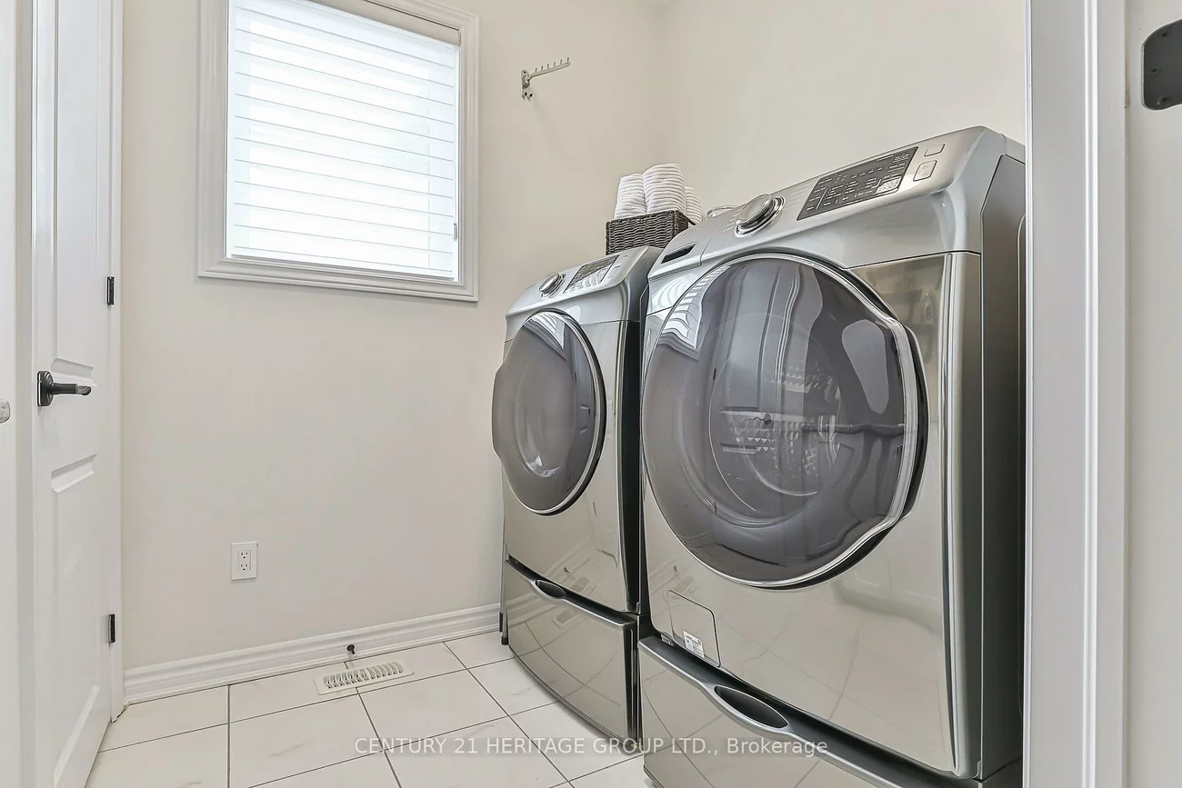 38, Whitebirch, Sharon, East Gwillimbury