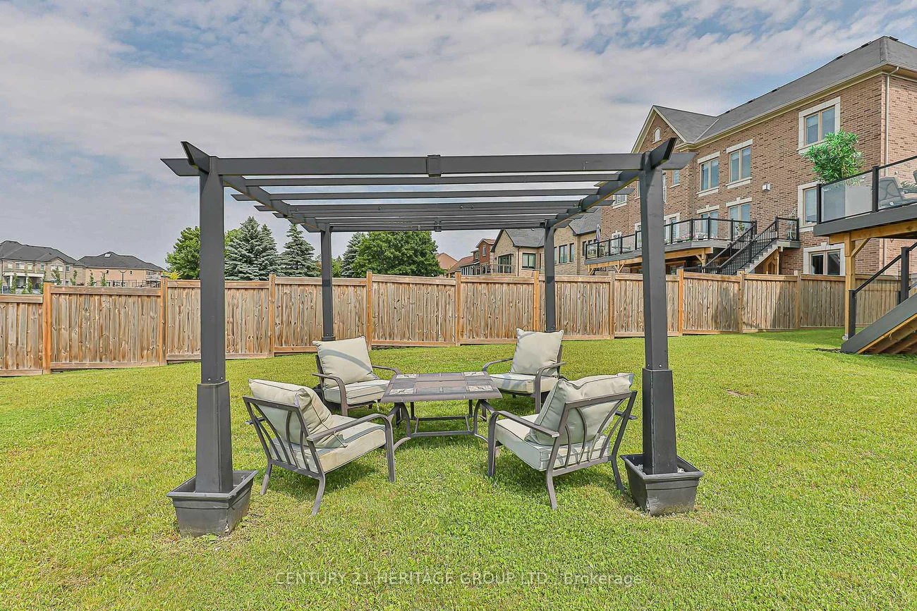 38, Whitebirch, Sharon, East Gwillimbury