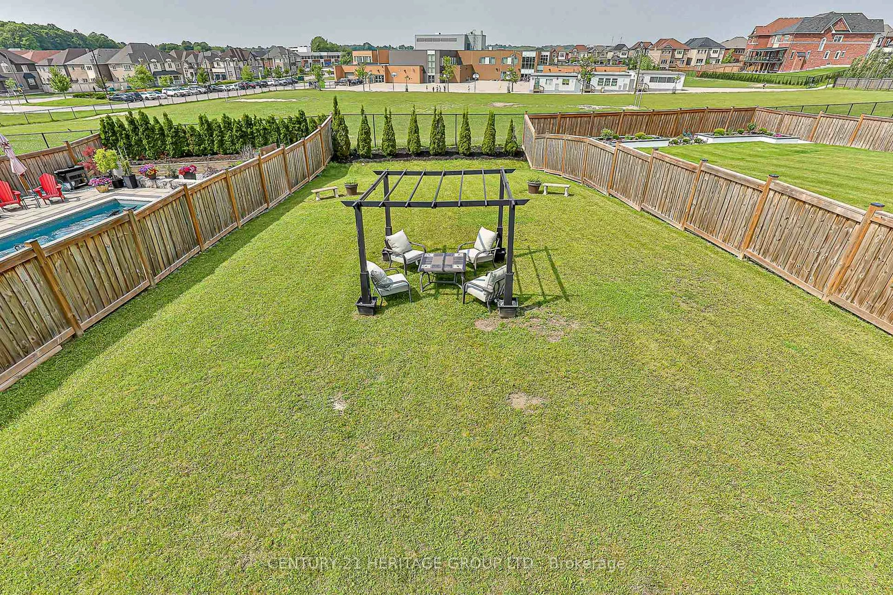 38, Whitebirch, Sharon, East Gwillimbury