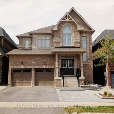 82, Manor Hampton, Sharon, East Gwillimbury