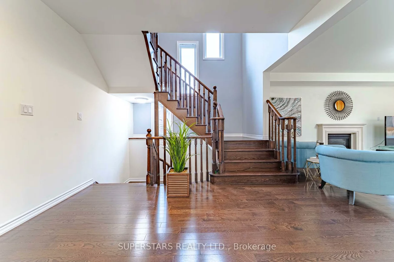 10, Deepwood, Sharon, East Gwillimbury