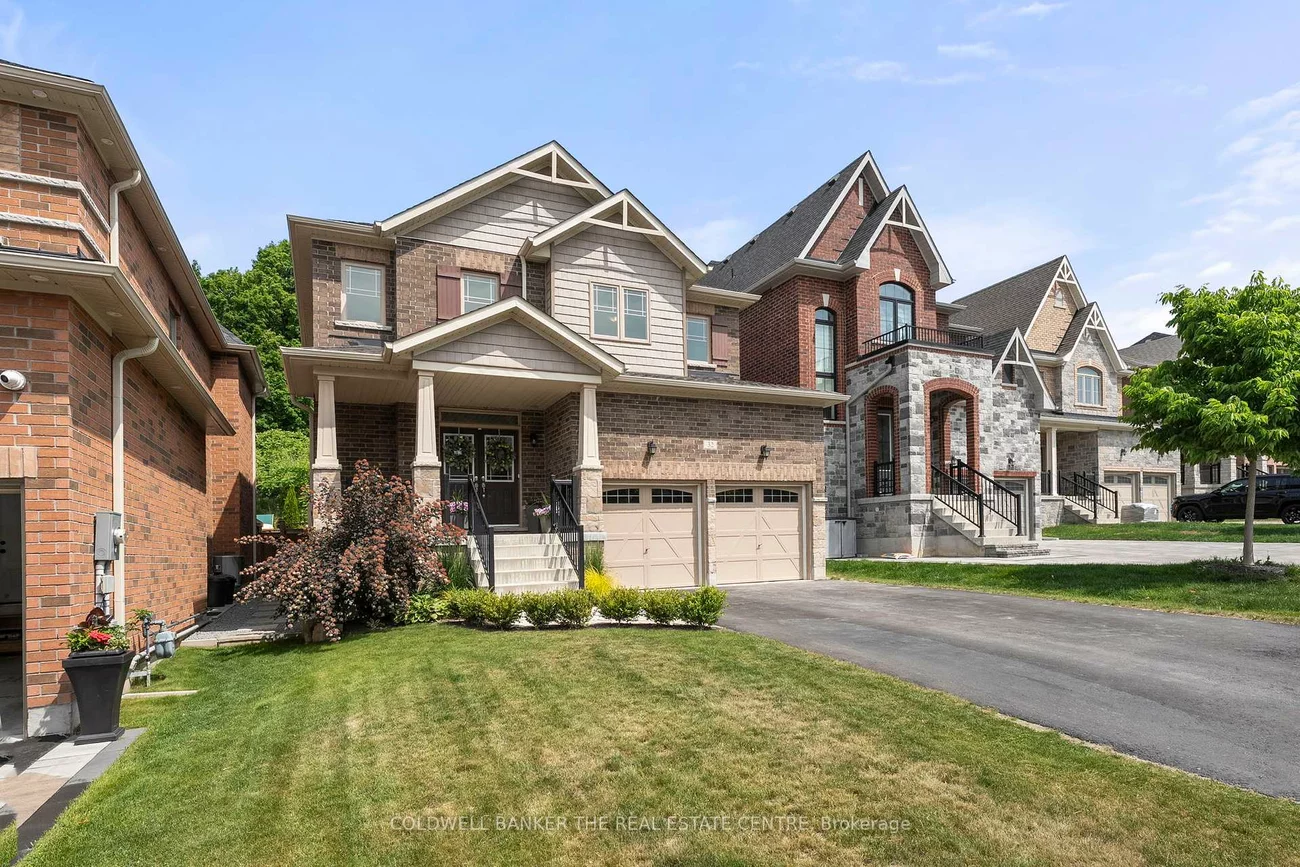 32, Manor Hampton, Sharon, East Gwillimbury