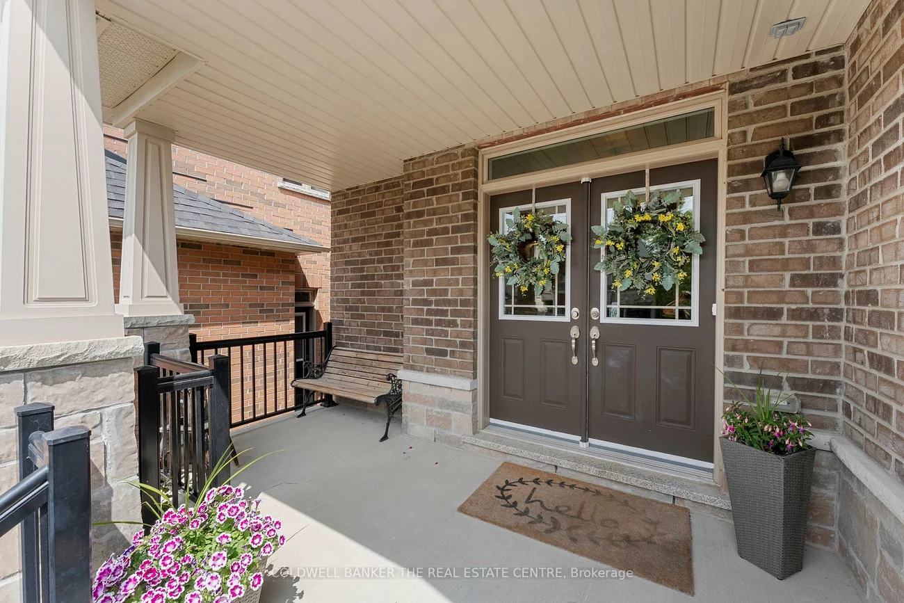 32, Manor Hampton, Sharon, East Gwillimbury