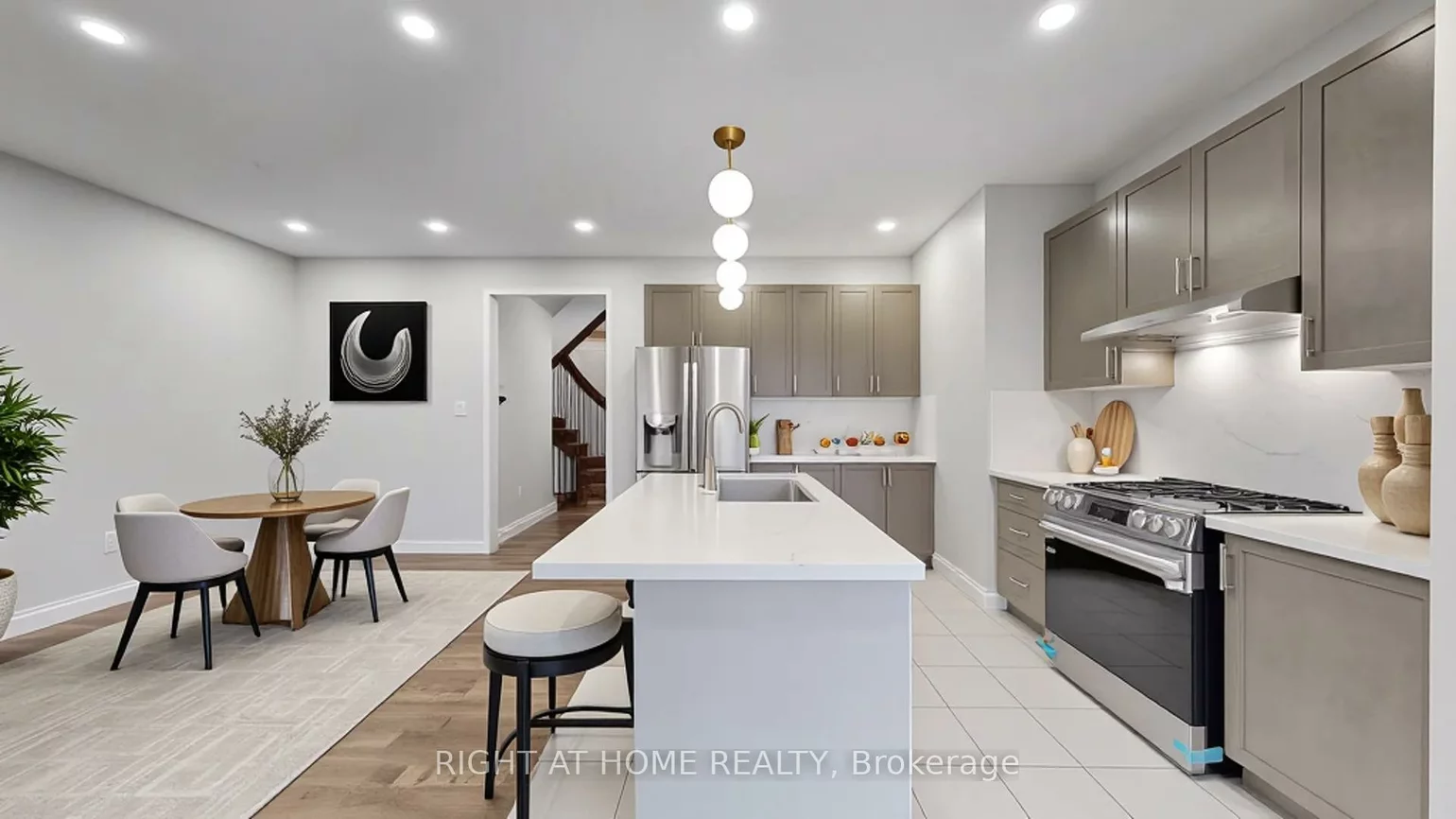 71, Mondial, Queensville, East Gwillimbury