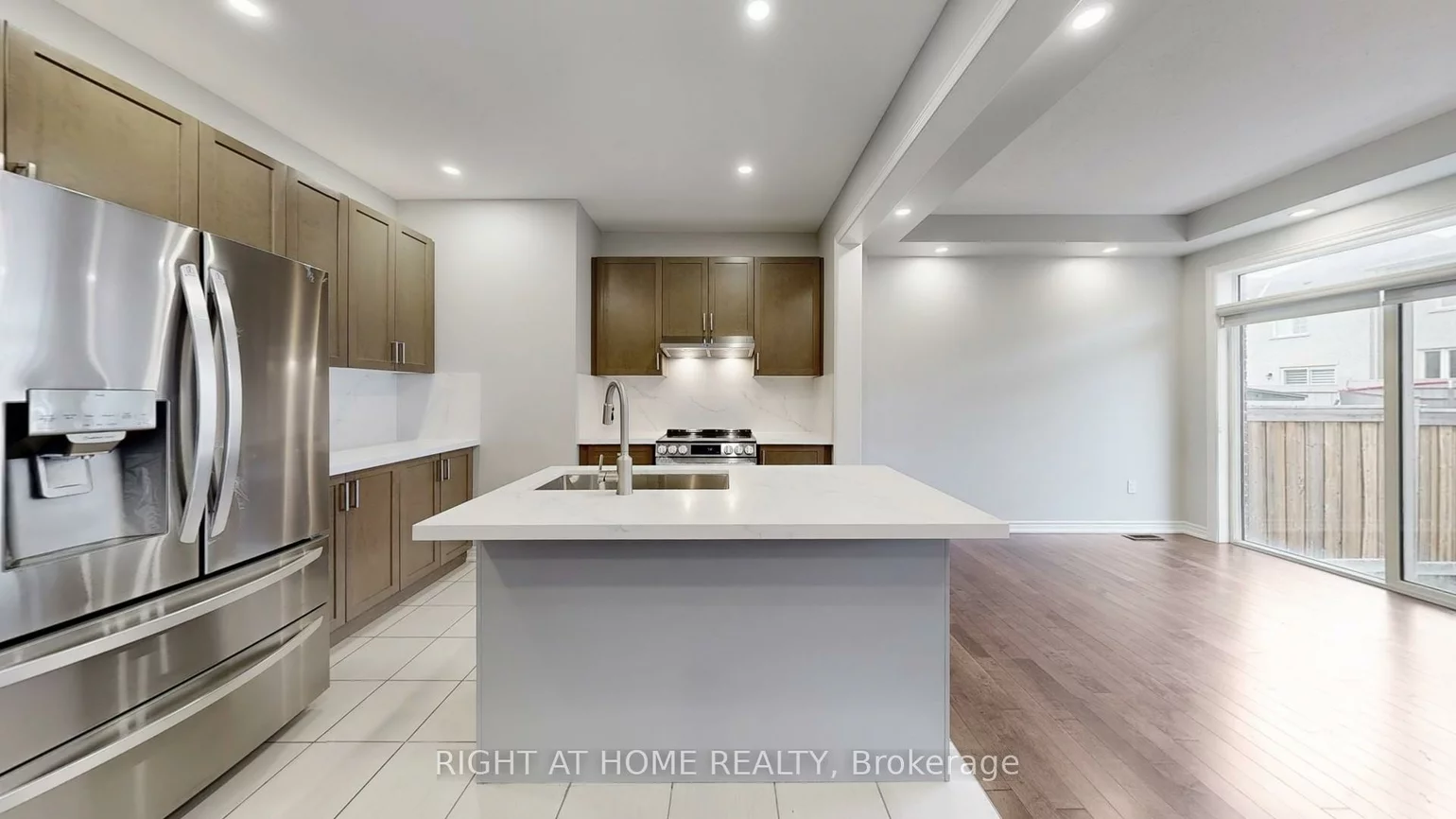 71, Mondial, Queensville, East Gwillimbury