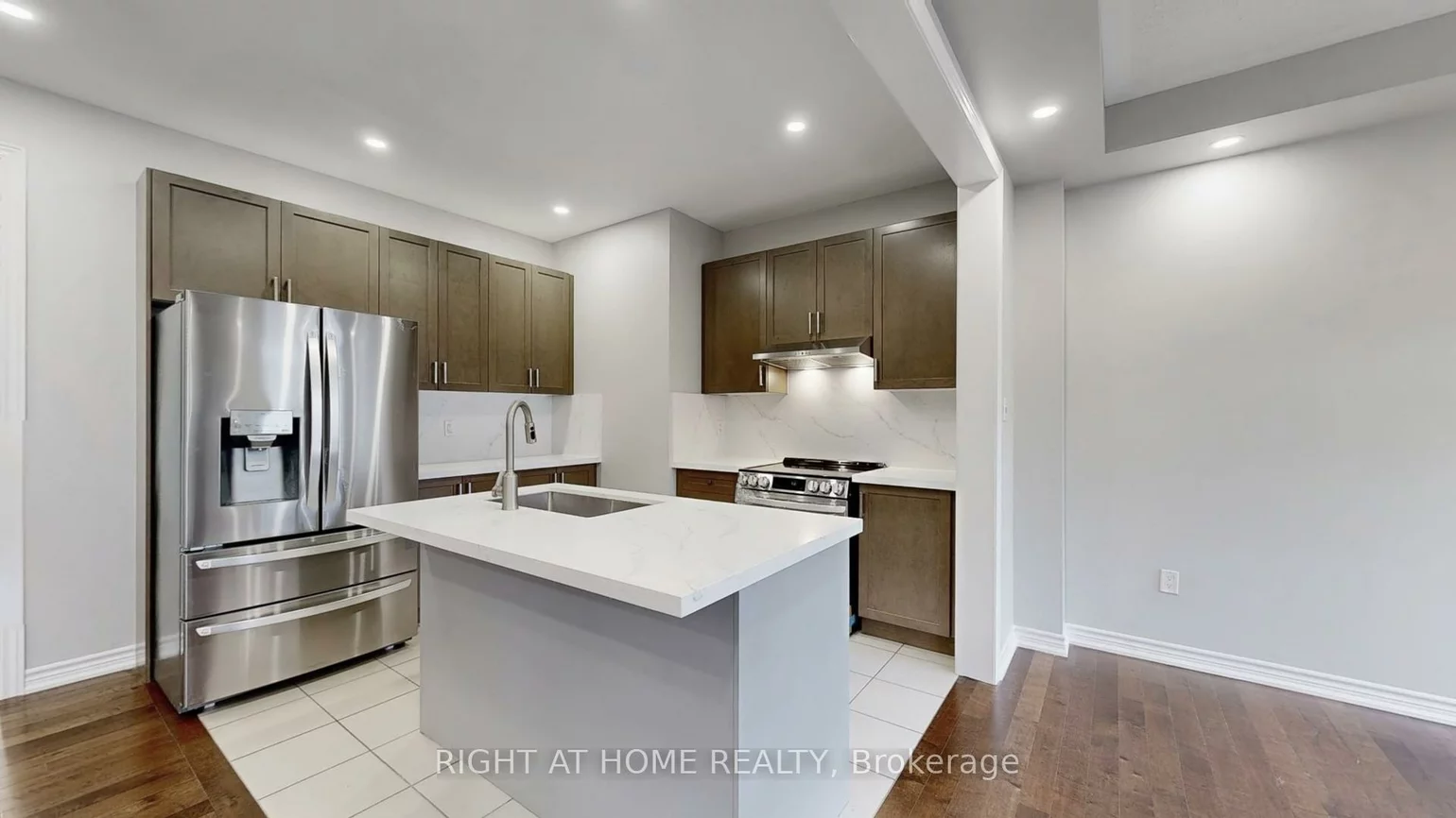 71, Mondial, Queensville, East Gwillimbury