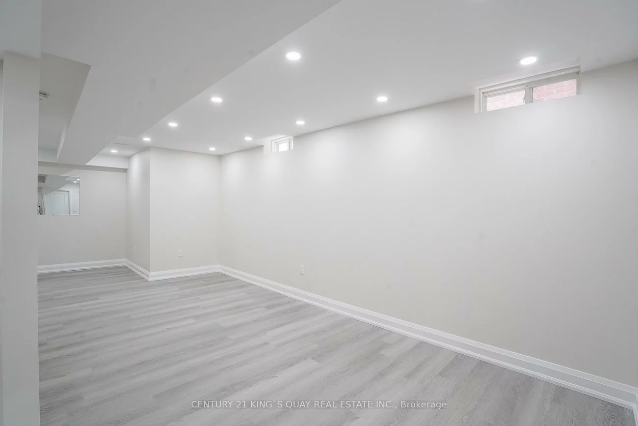 7, John Moore, Sharon, East Gwillimbury