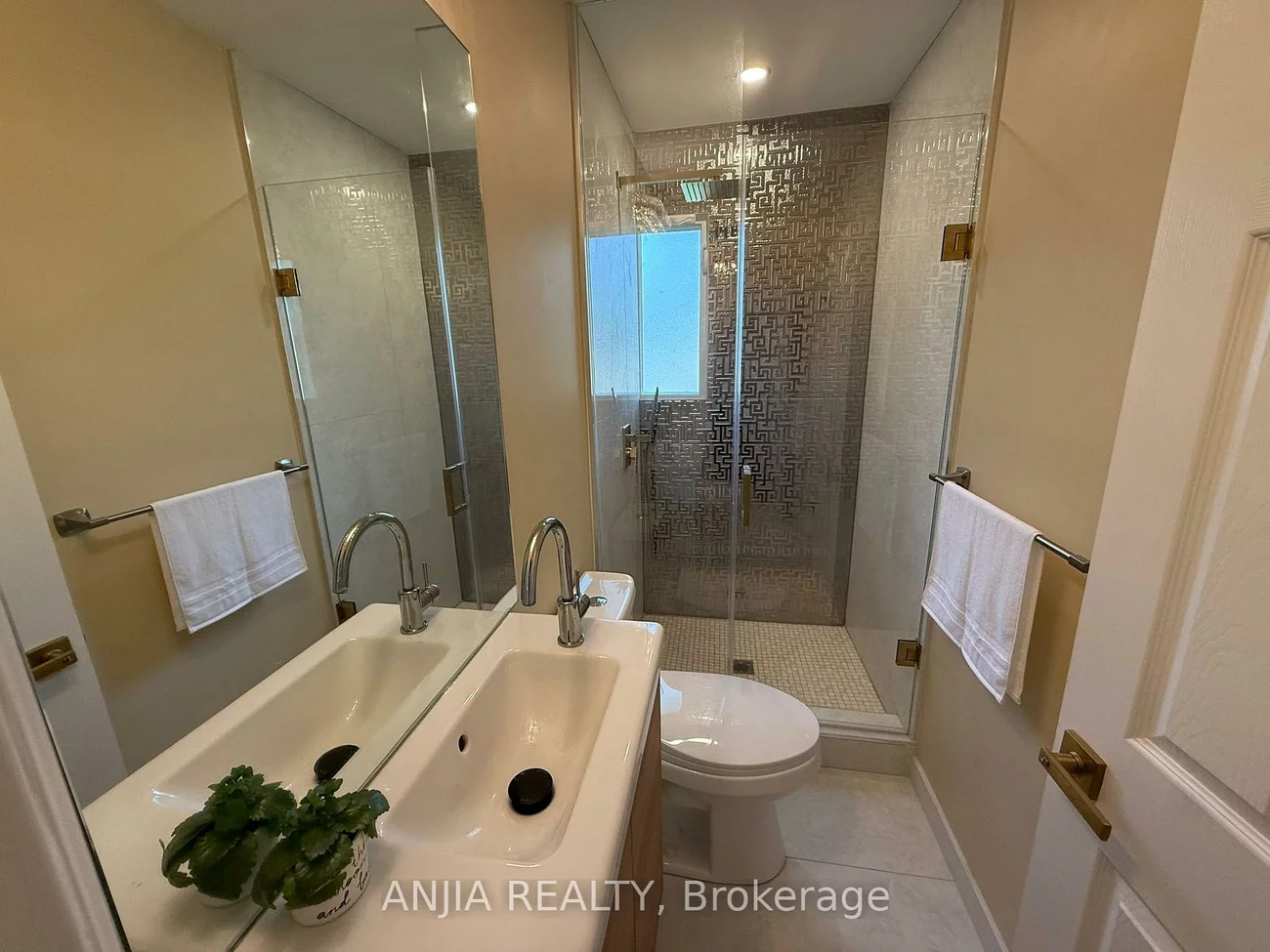 263, Queensville, Holland Landing, East Gwillimbury