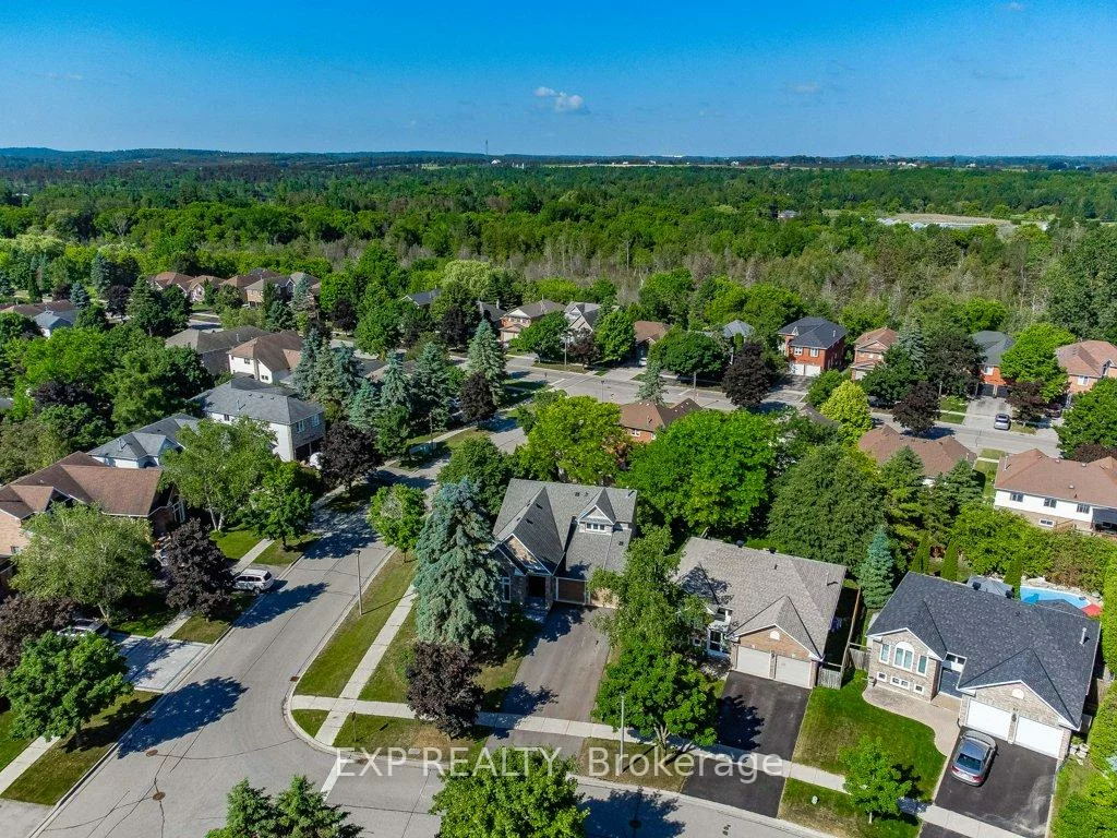 87, Royal Amber, Mt Albert, East Gwillimbury