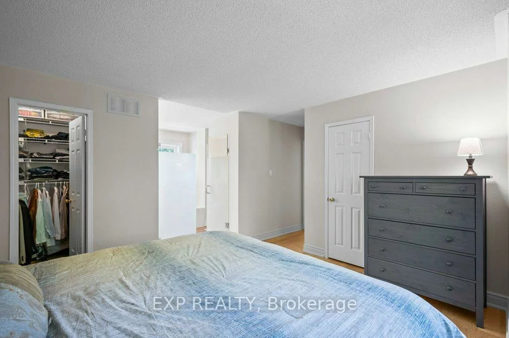87, Royal Amber, Mt Albert, East Gwillimbury