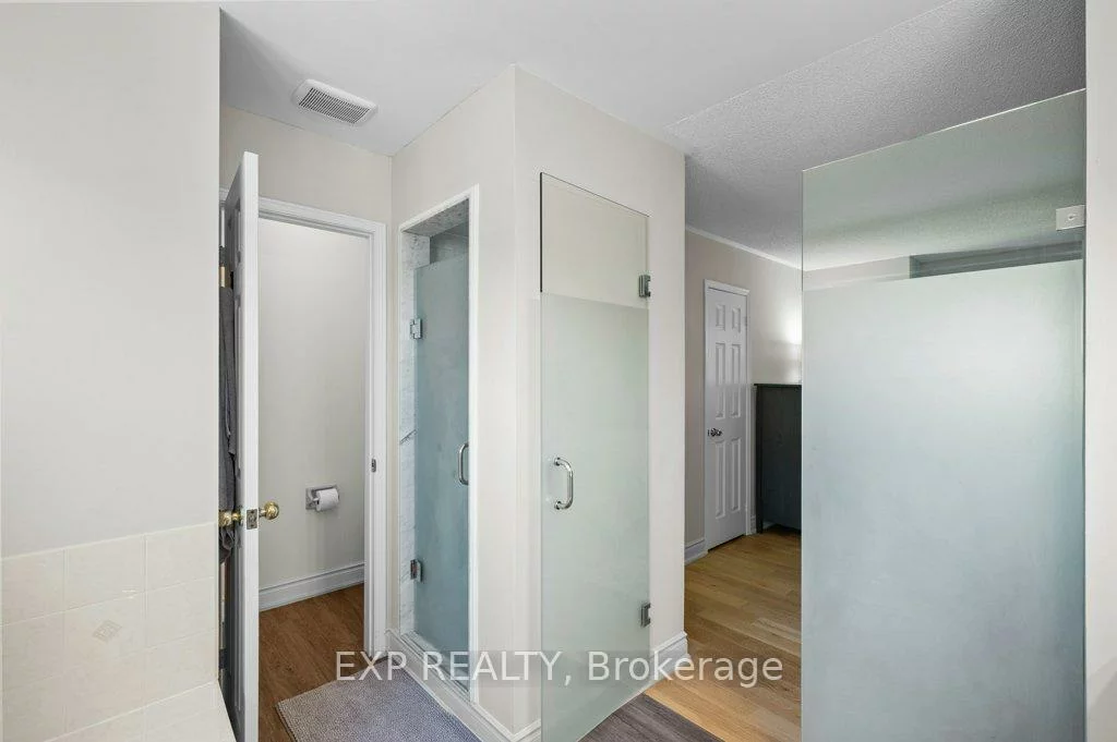 87, Royal Amber, Mt Albert, East Gwillimbury