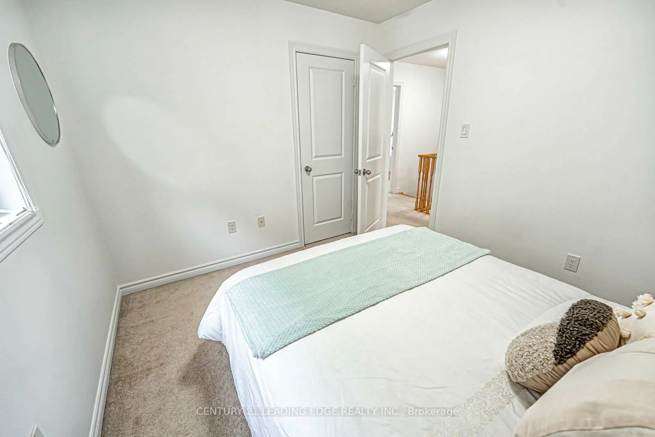 87, Ridge Gate, Mt Albert, East Gwillimbury
