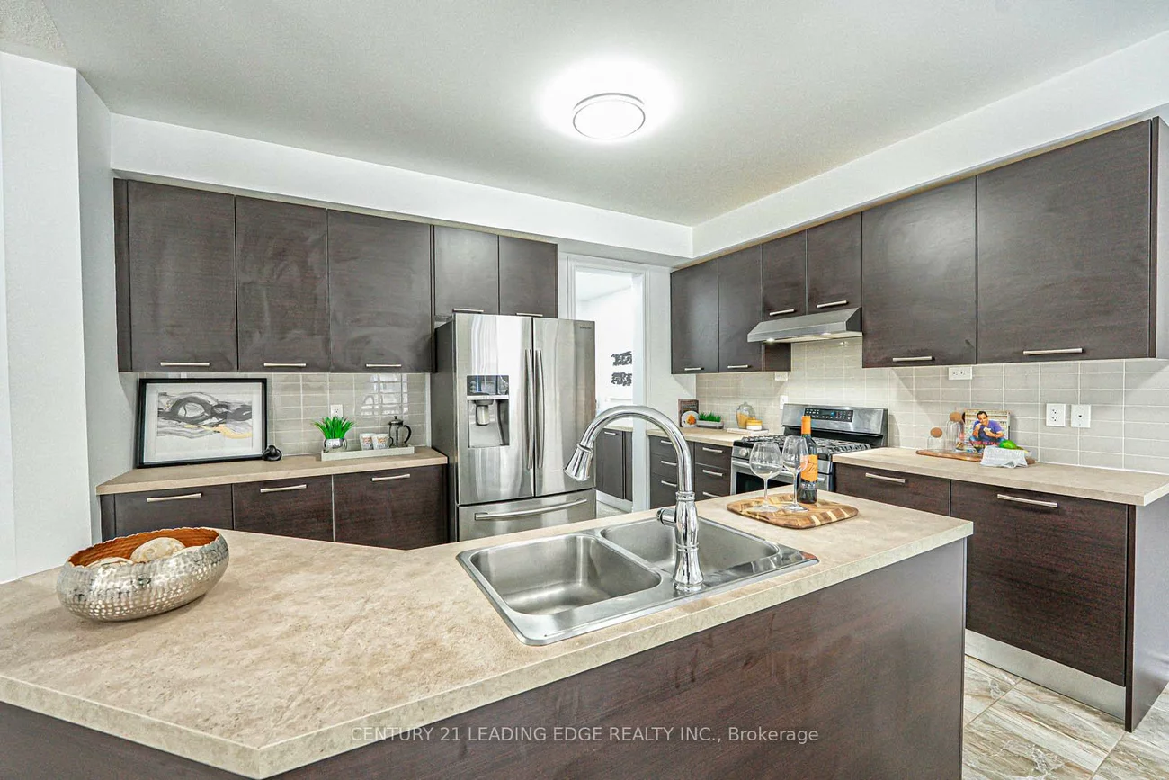 87, Ridge Gate, Mt Albert, East Gwillimbury
