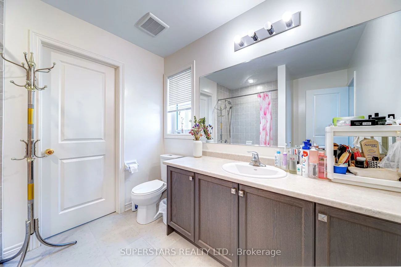 7, Kenneth Ross, Sharon, East Gwillimbury